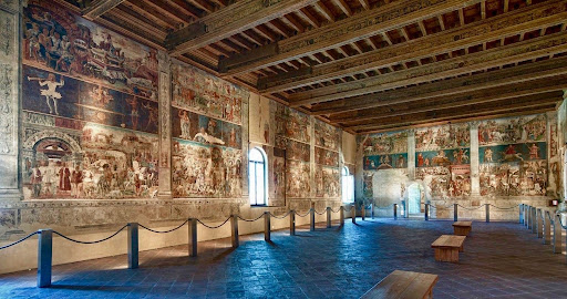 Palazzo Schifanoia a Ferrara: il luogo dove l’arte sconfigge la noia