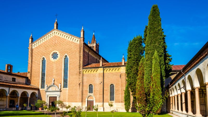 Il Convento di San Bernardino a Verona: storia, arte, architettura e visite guidate