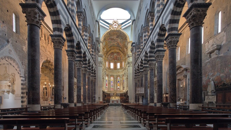La Cattedrale di San Lorenzo: il cuore religioso e storico di Genova